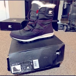 NWB Sorel Whitney Short Lace winter bootie